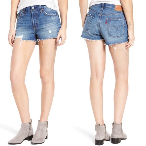 LEVI’S 501 Distressed Cutoff Denim Shorts 27 28 - Picture 8 of 8